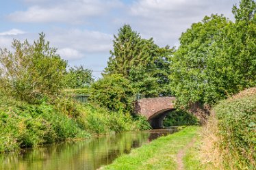 JR_Aug21_MJH6586-1j1 26th August 2021: © 2020-21 Jane Rowbottom: Hopwas: Canal Views