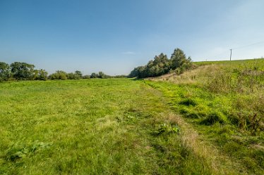 F23_3947r1 September 2023: Anchor Church and Walk from Foremark: © 2023 Paul L.G. Morris: Keep going east aiming for the left of the trees