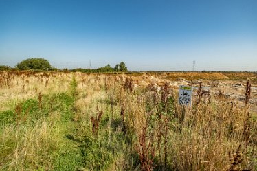 F23_3569r1 4th September 2023: Trent Valley Way near Swarkstone Quarry: © 2023 Paul L.G. Morris: