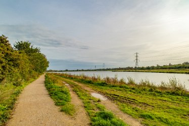 F23_4225r1 4th October 2023: Tucklesholme October walk: Walk up the west side of the lake: © 2023 Paul L.G. Morris