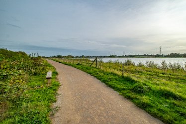 F23_4240r1 4th October 2023: Tucklesholme October walk: Walk up the west side of the lake: © 2023 Paul L.G. Morris