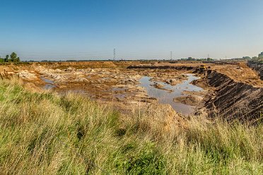 T.V.W. Swarkestone Quarry 4th September 2023: Trent Valley Way near Swarkstone Quarry: © 2023 Paul L.G. Morris: