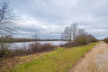 F23_0297r1 Croxall Lakes toddler walk. February 2023: © Paul L.G. Morris