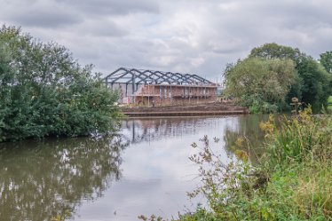 F21_7107r1 Fradley Junction to Alrewas canalside walk. September 2021: Paul L.G. Morris