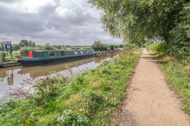 F21_7113r1 Fradley Junction to Alrewas canalside walk. September 2021: Paul L.G. Morris