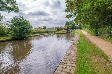 F21_7122r1 Fradley Junction to Alrewas canalside walk. September 2021: Paul L.G. Morris