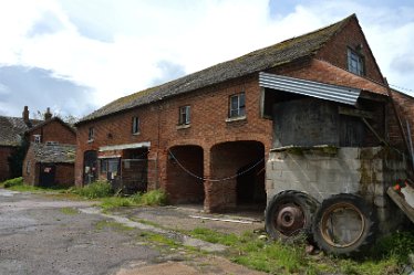 MR-DSE_0089 16th May 2021: Fradley Alrewas Wychnor circular walk: © 2021 Martin Robinson