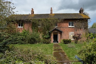 MR-DSE_0097 16th May 2021: Fradley Alrewas Wychnor circular walk: © 2021 Martin Robinson