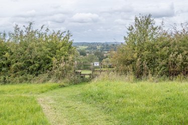 F20B8124r2 2nd October 2020: Rocester walk: Turn right at this stile: Paul L.G. Morris