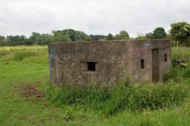 MR_DSF_0884 20th June 2021: © 2021 Martin Robinson: Doveridge to Uttoxeter circular walk: Pill box