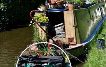 Rugeley canal 1 (c) Martin Robinson