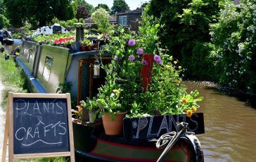 Rugeley canal 2 (c) Martin Robinson